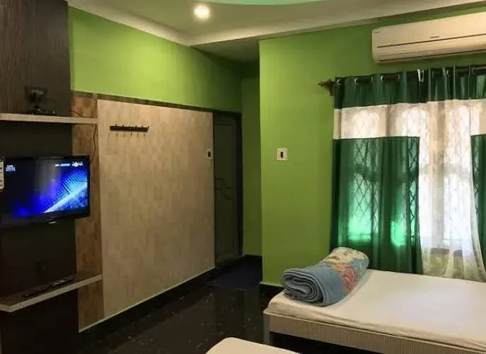 Hotel Raj Biraj Lodge