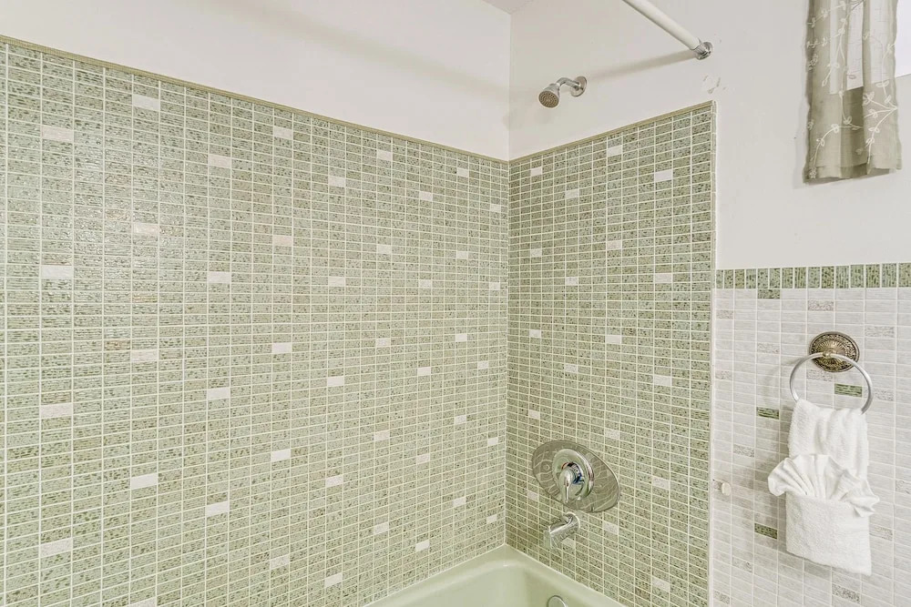Port Charlotte Retreat w/ Lanai + Private Pool!