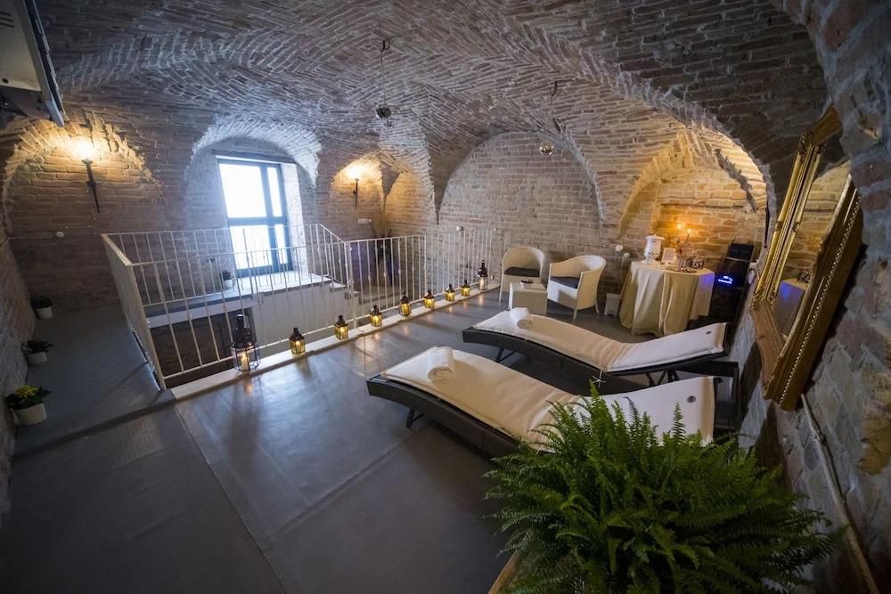 Hotel La Tavola Rotonda