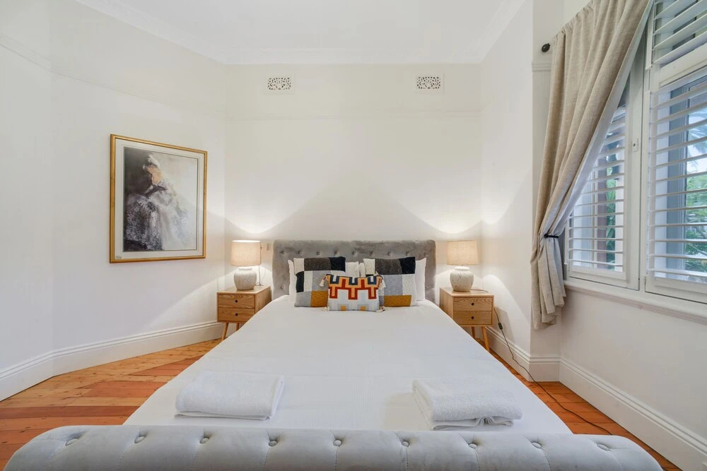 HomeHotel-LuxuryHome 500m Crows Nest Shops