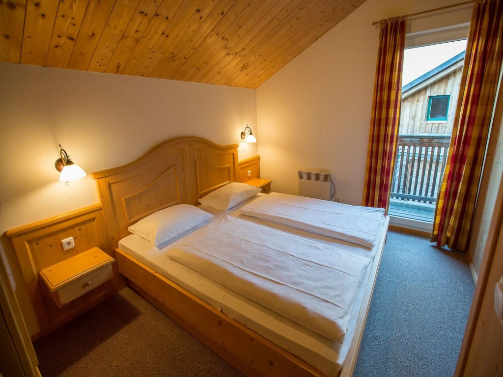 Chalet in Annaberg-lungotz With a Community Pool