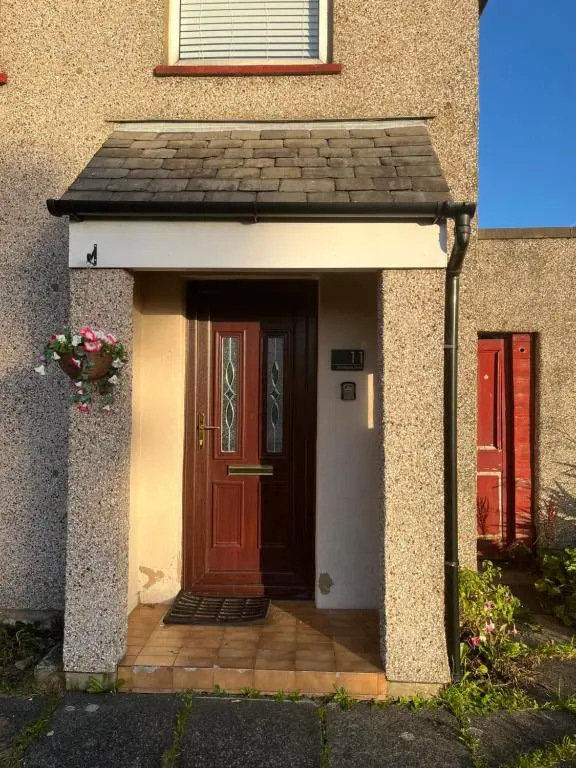 Melrose Two, "for a cosy stay close to the university"