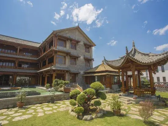 Ba'erhe Shan · Cao Tang (Erhai S Bay Ecological Corridor Store)