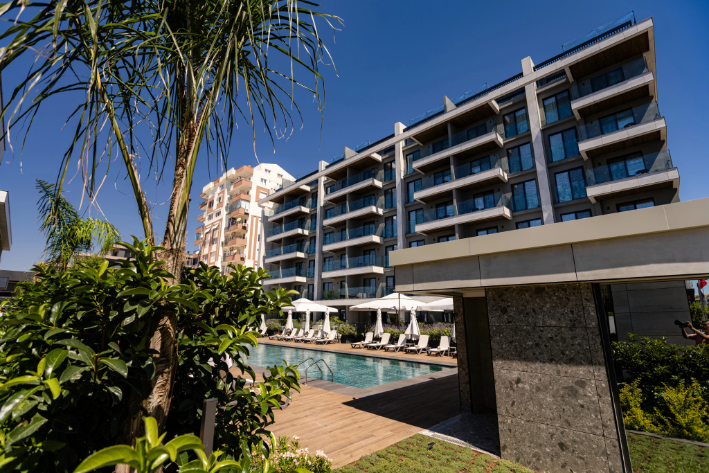 Khora Suites