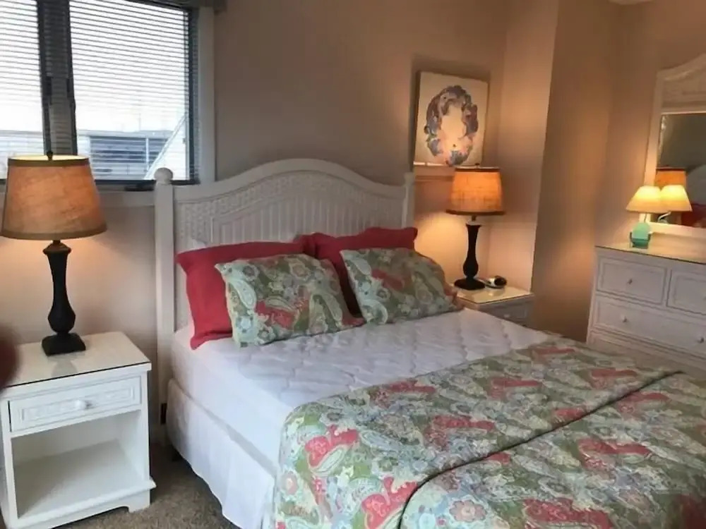 THE Perch 14