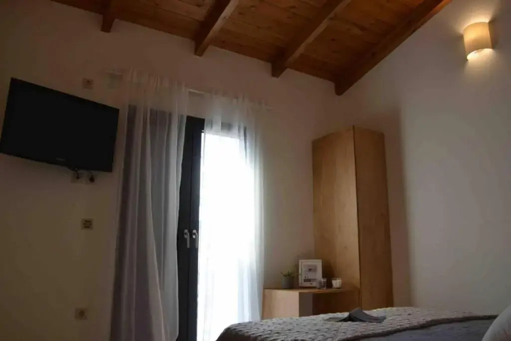 pikralida house