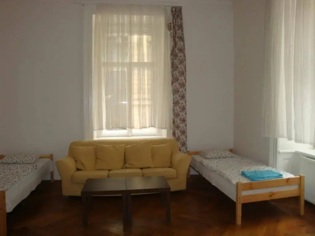 Gallery Hostel