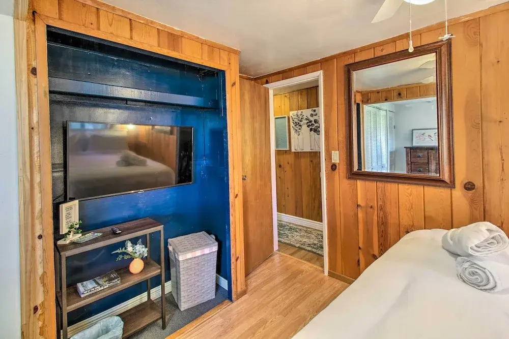 Near Fool Hollow Lake & Trails: Family Cabin