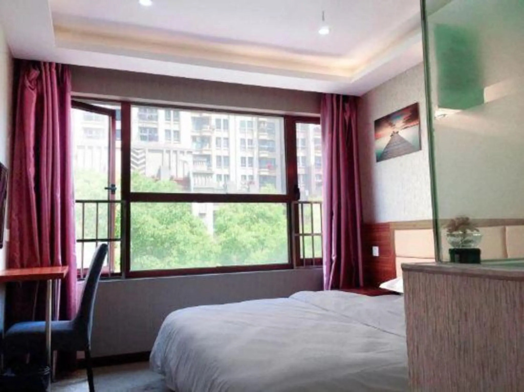Shanghai Lin Feng Hotel