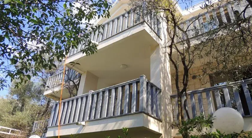 Elia Residence Rooms