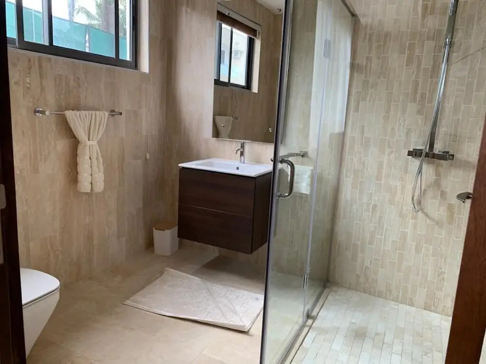 Euneva Court Townhouses - Bentley Place