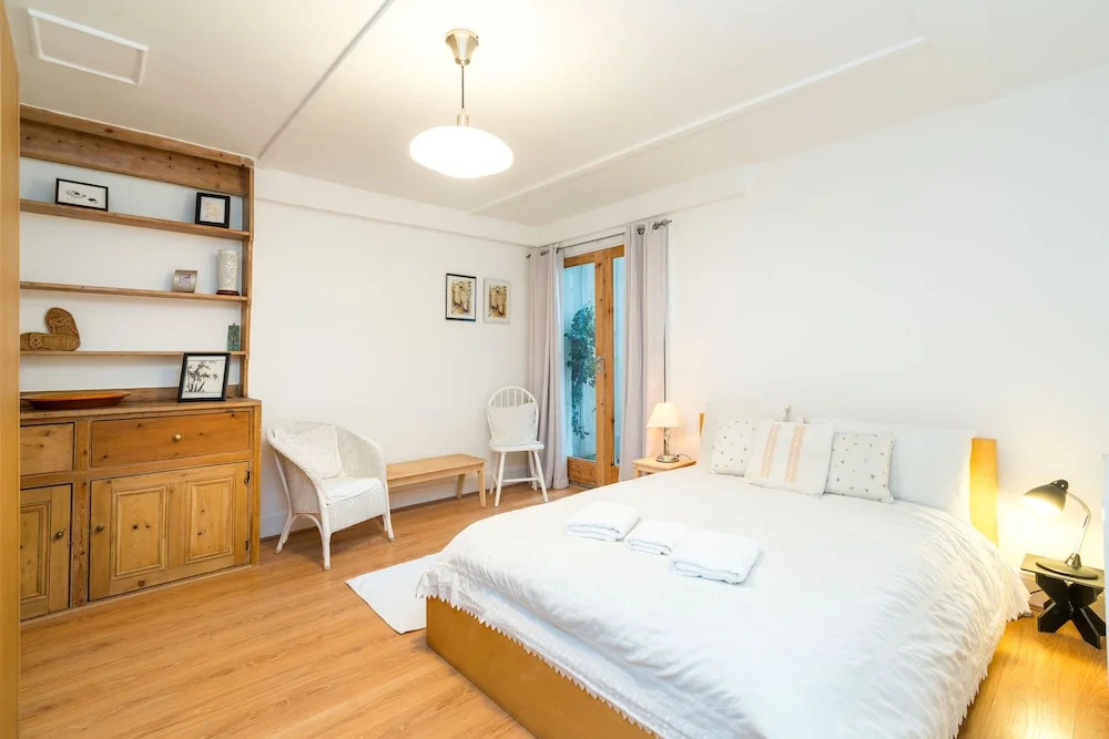 NEW Stylish 1 Bedroom Flat With Garden London