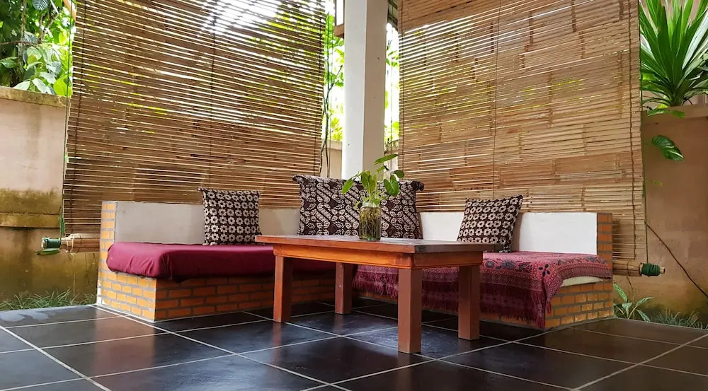 Baan Hinlad Home and Hostel