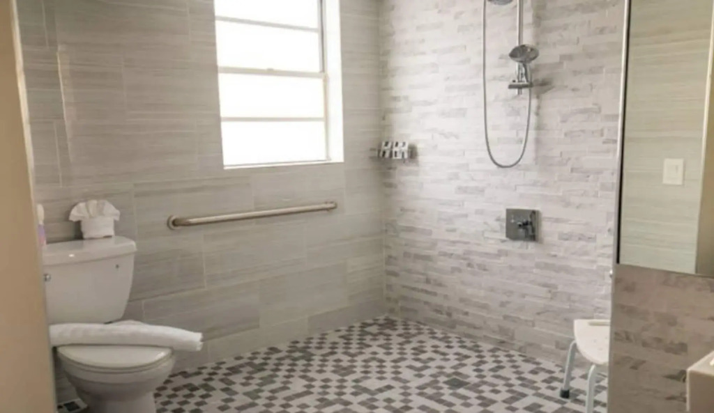 The Shoreline Suites