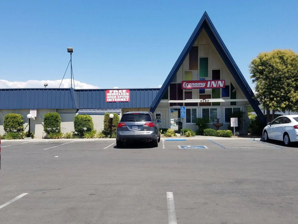 Economy Inn Fresno Yosemite NEWLY REMODELED