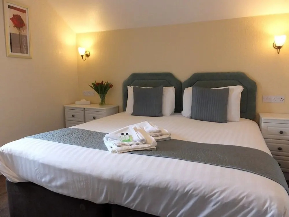 Holmlea Guest House