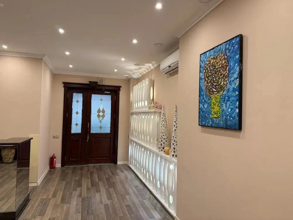 Hazz Nemi Hotel