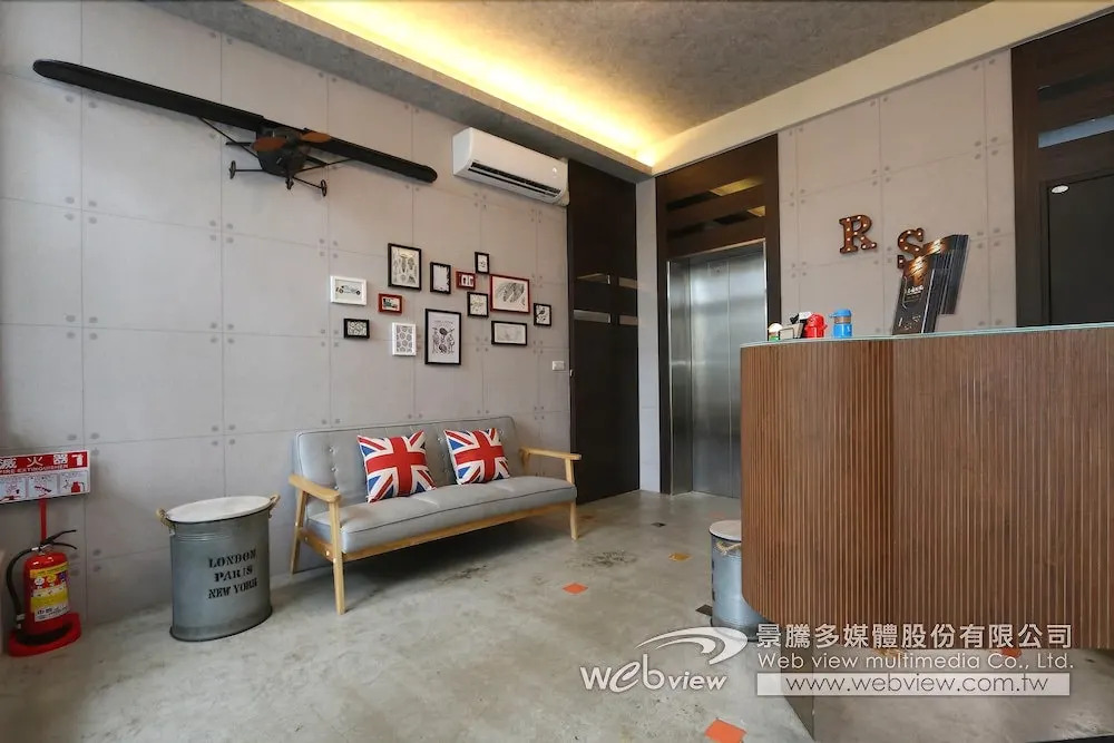 Ruo Shui Hotspring Hotel