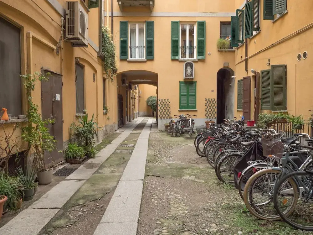 Isola-Garibaldi newly renovated 1 br by Rentopolis