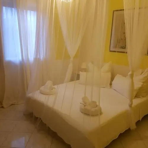 B&B Valentinos
