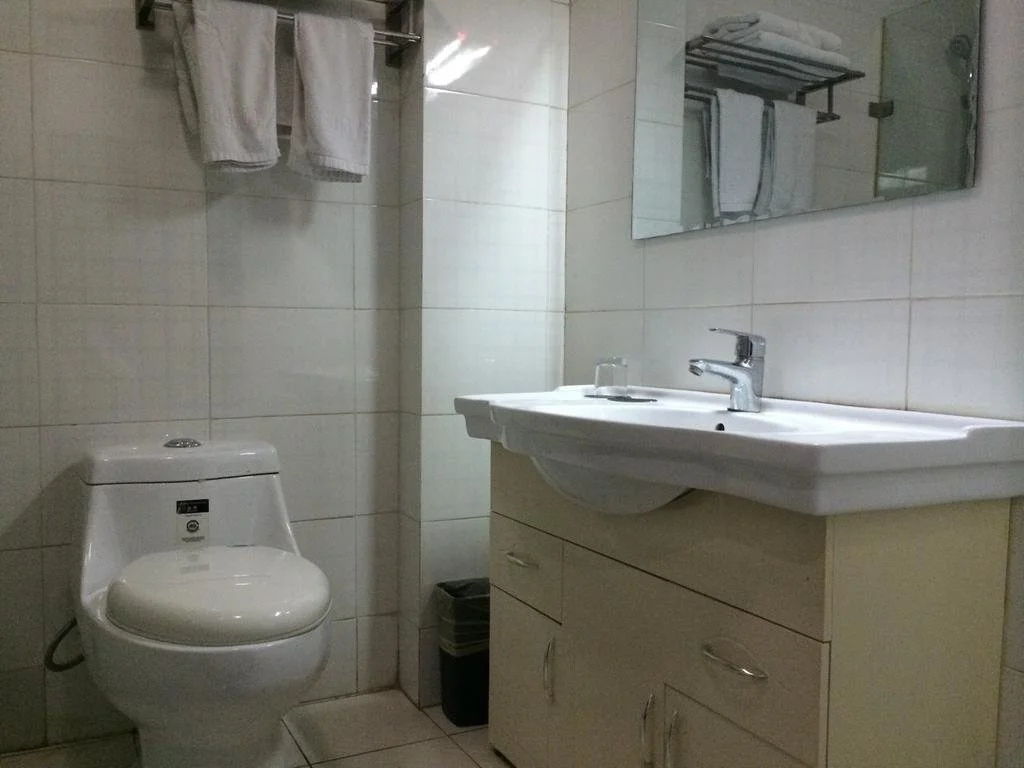 Longquan Hotel