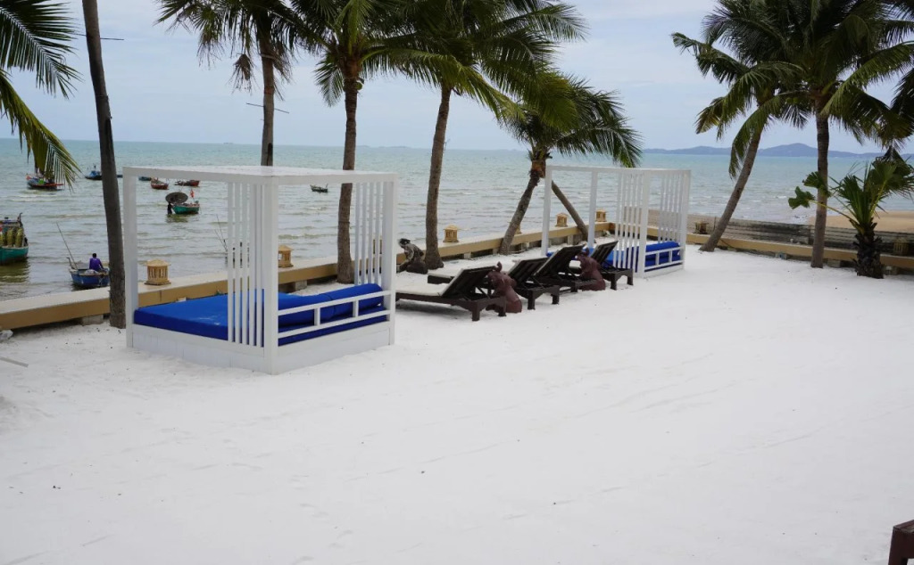 Saisawan Beach Luxury Hotel