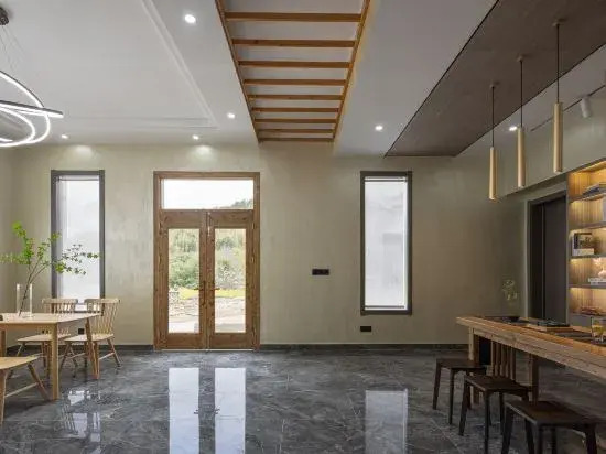 Huangling Grain rain Guesthouse