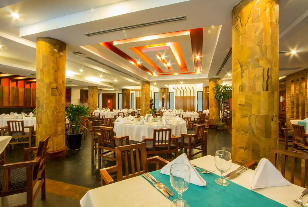 Royal Empire Hotel