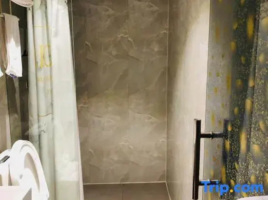 Jinhao Hotel (Shanghai Hongqiao Airport Hangzhong Road Subway Station)