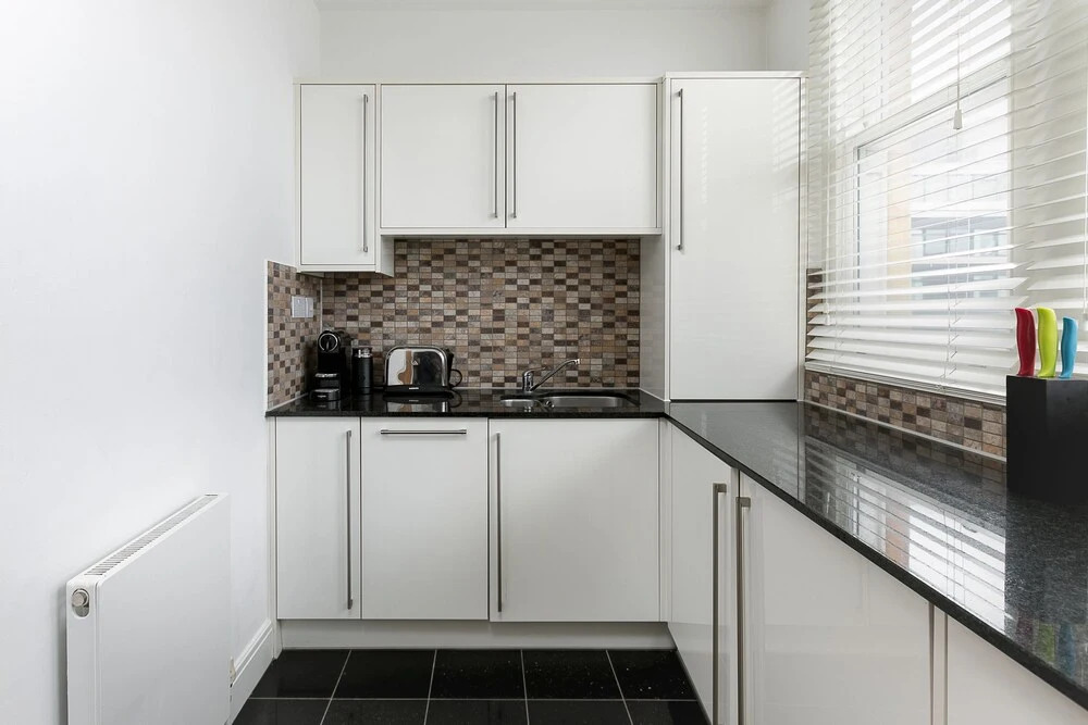 3 Beds 2 Baths Penthouse