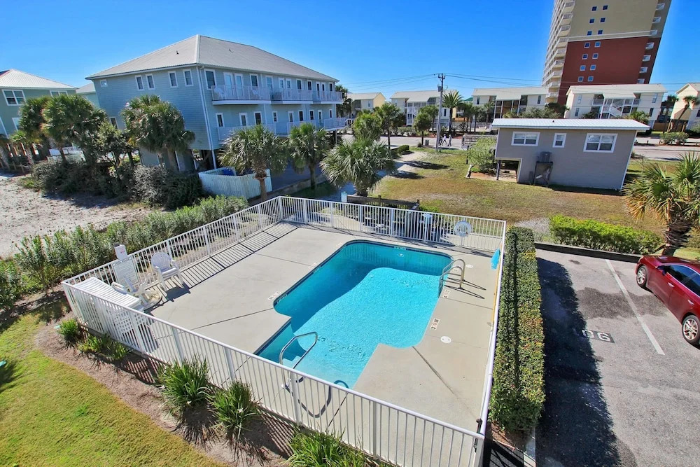Four Cs 205 By Youngs Suncoast