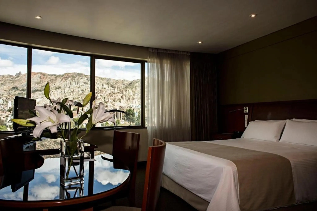 Suites Camino Real