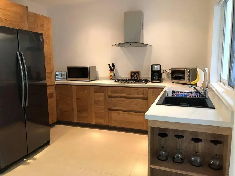 Luxury 3 br/4 ba Home w/View - Puntarena