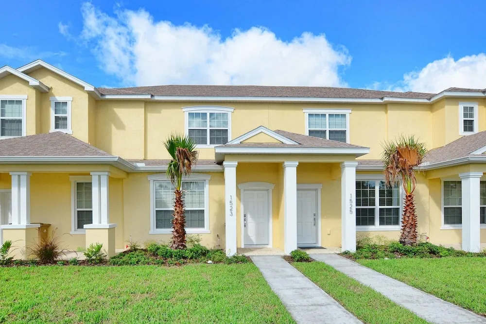 Serenity - 3 Bed Townhouse w/splashpool-5108SY