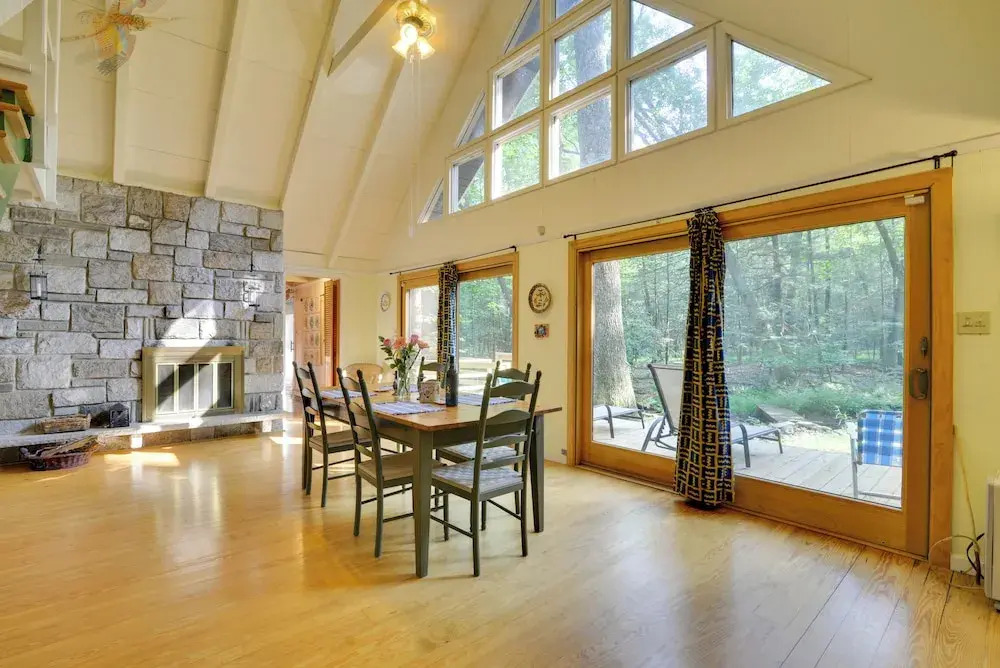Secluded Stroudsburg Home - 5 Mi to Ski Resort