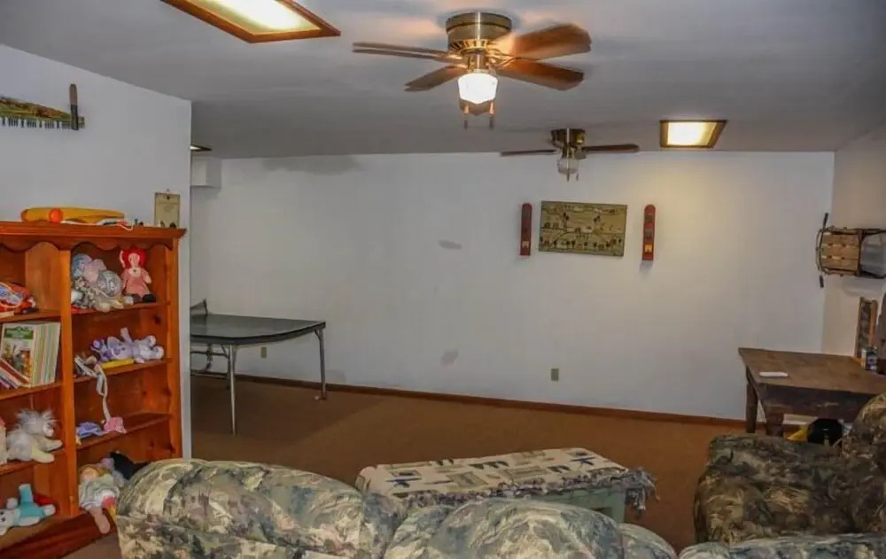 Kingdom Cabin 1