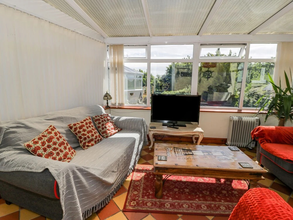 The Anchorage Apartment