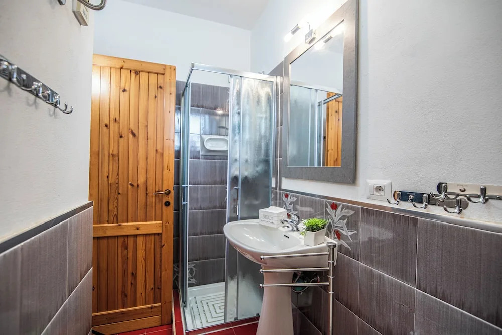 Coral House 2 - Happy Rentals