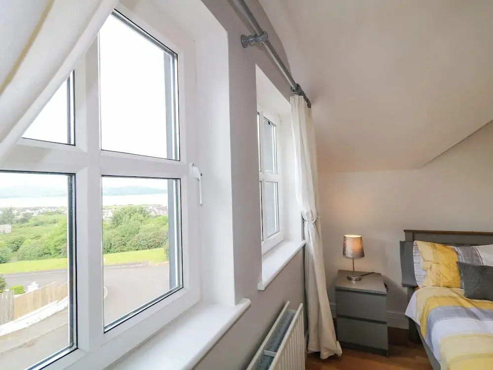 12 Hillview