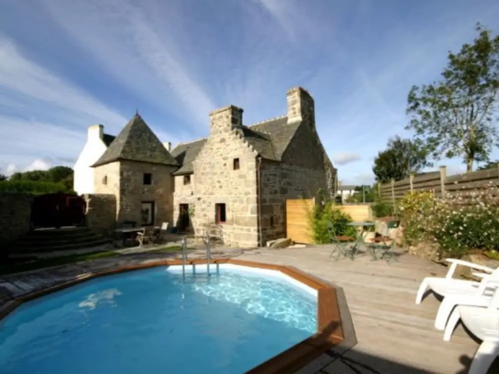 Beautifully Restored Farmhouse With Private Pool, Situated in a Quiet Location