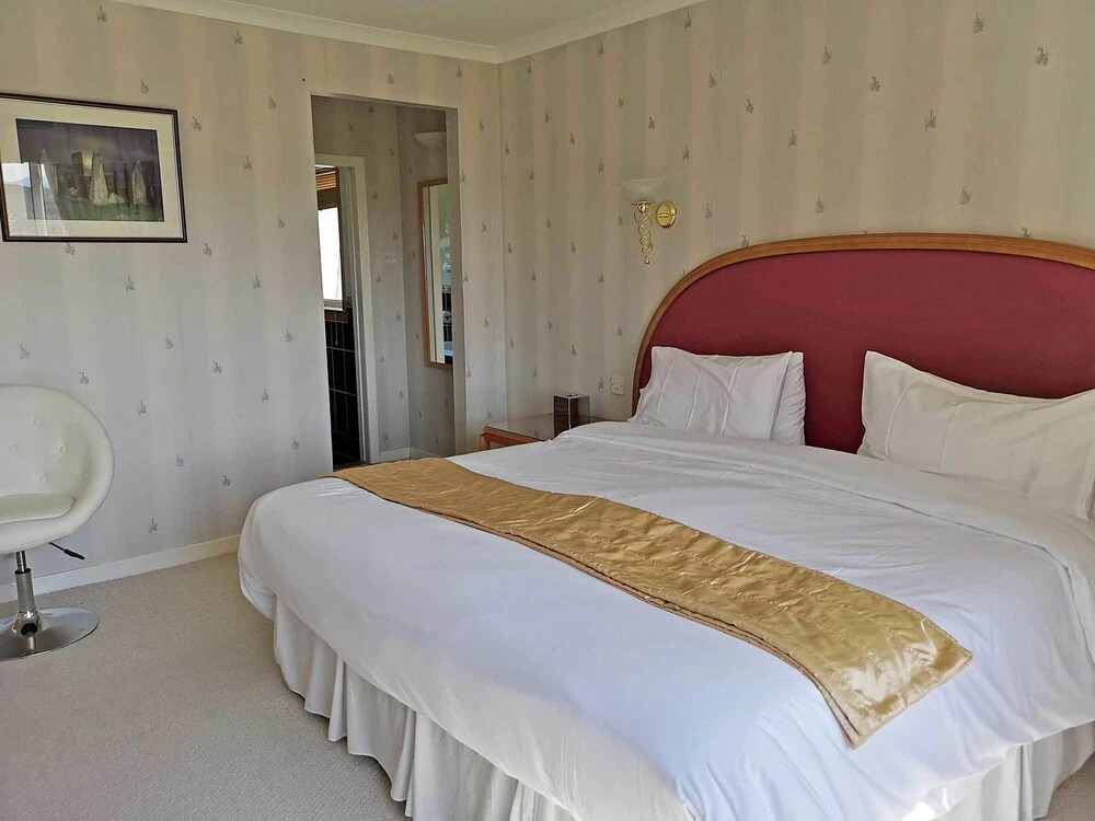 Loch Roag Guest House & Eshcol Guest House