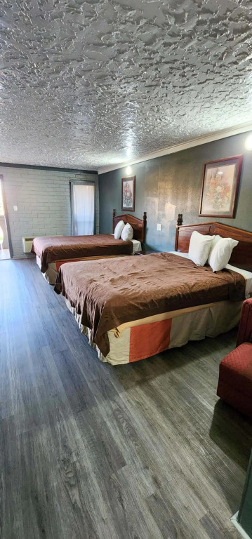 Knights Inn Tyler