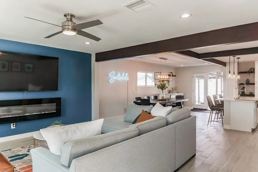 Fairmount House - Modern & Sophisticated With Large Backyard 3 Bedroom Home by Redawning