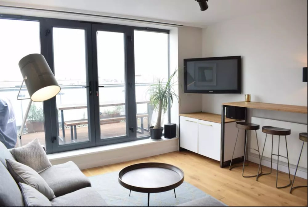 1 Bedroom Flat in Hackney Next to Canal