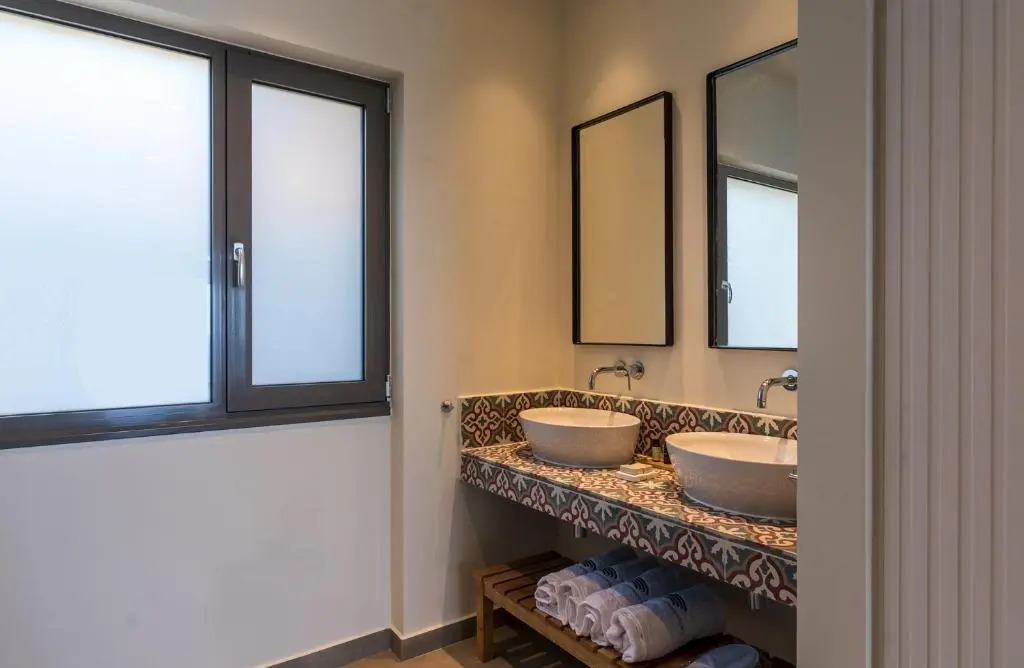 Amphitheatre Suites