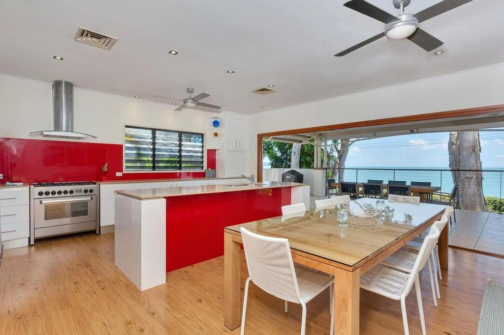 Seascape Luxury Beachfront House