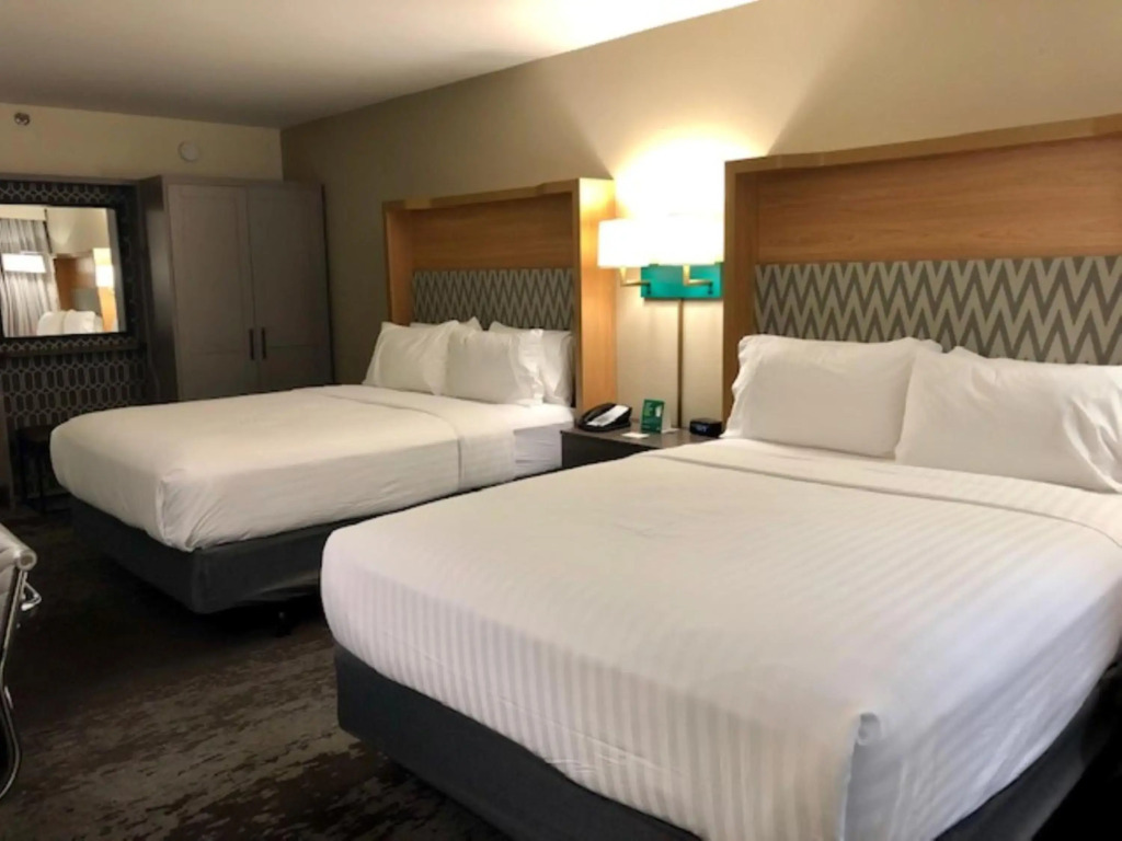 Holiday Inn Chicago North Shore by IHG