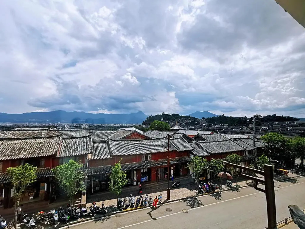 Lijiang SuYunJian Homestay