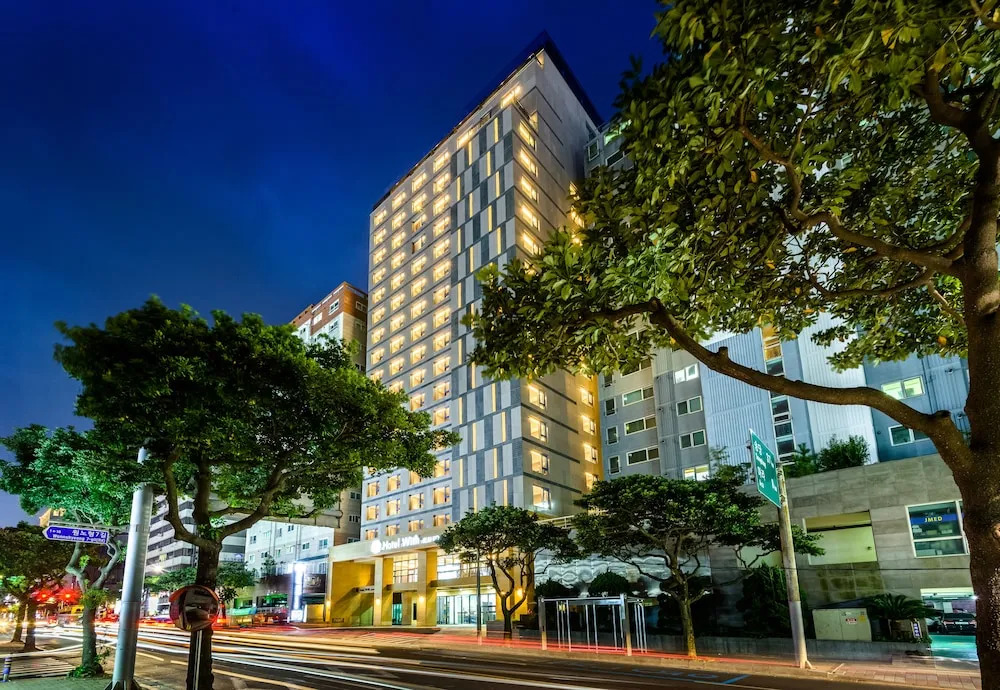 Hotel With Jeju