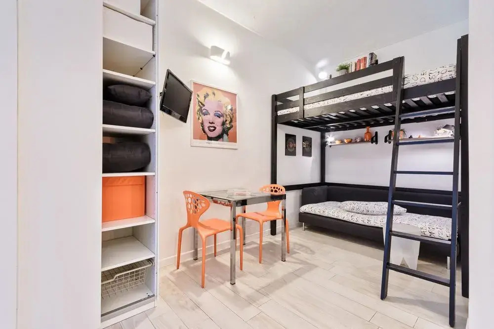 LittleAndCosy